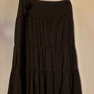 Black flowy skirt!!
